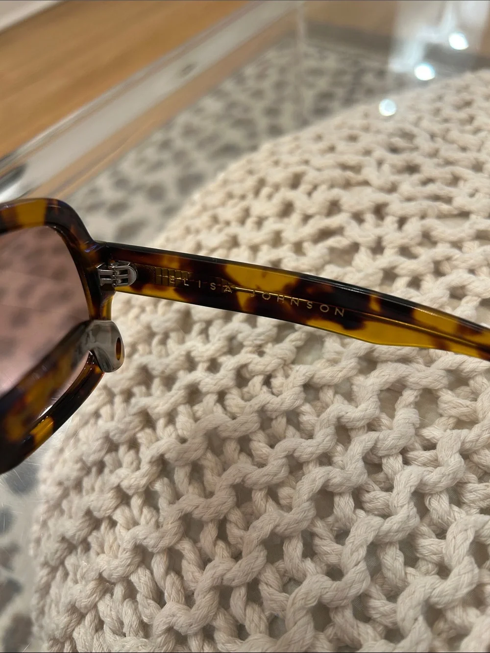Tortoiseshell Women's Sunglasses with Pink Lenses - Picture 2 of 4